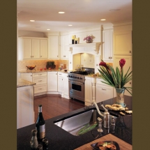 White Kitchen Cabinets Design